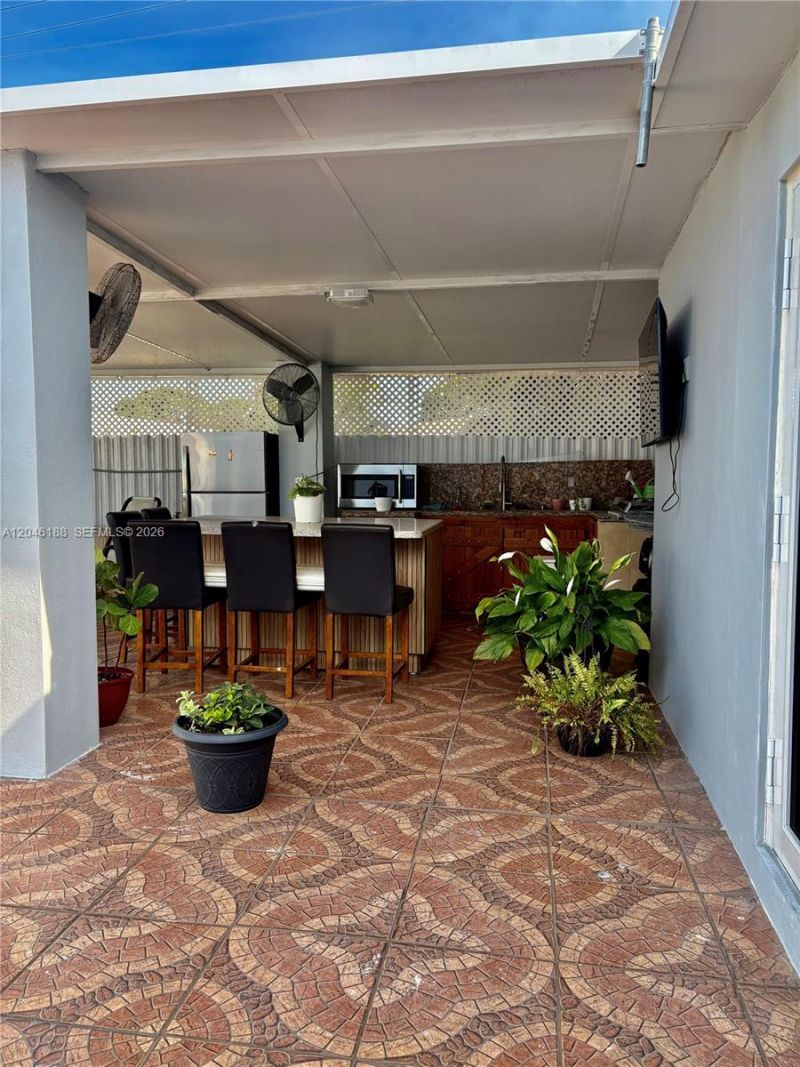 734 E 39th St , Hialeah, FL 33013 Photo