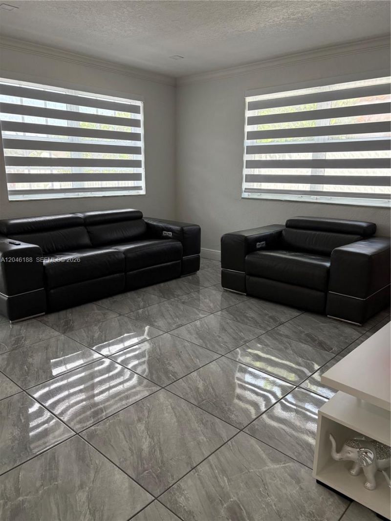 734 E 39th St , Hialeah, FL 33013 Photo