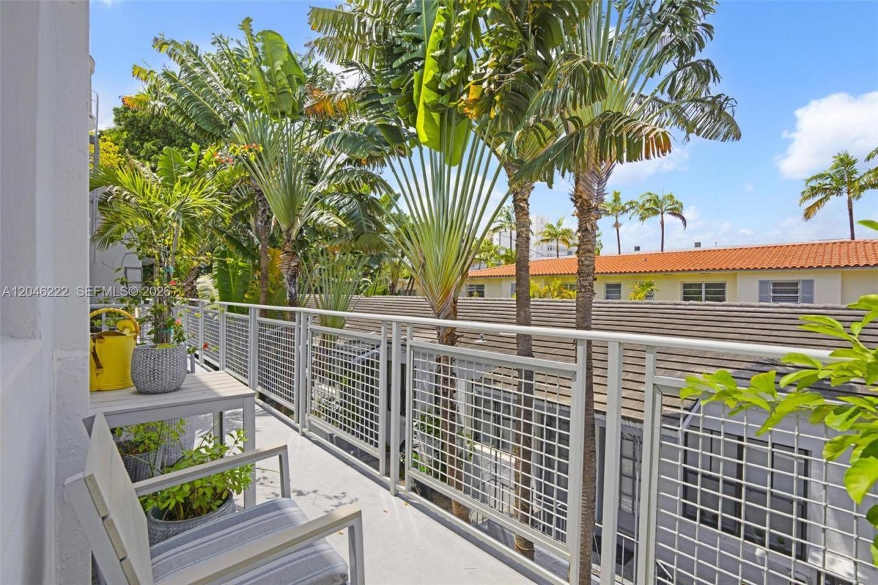 1600 Michigan Ave , Unit 6, Miami Beach, FL 33139 Photo