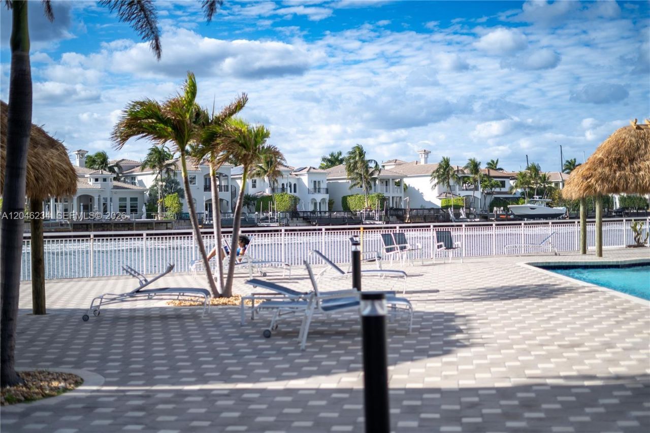 1600 S Ocean Dr, Unit 8I, Hollywood, FL 33019 Photo