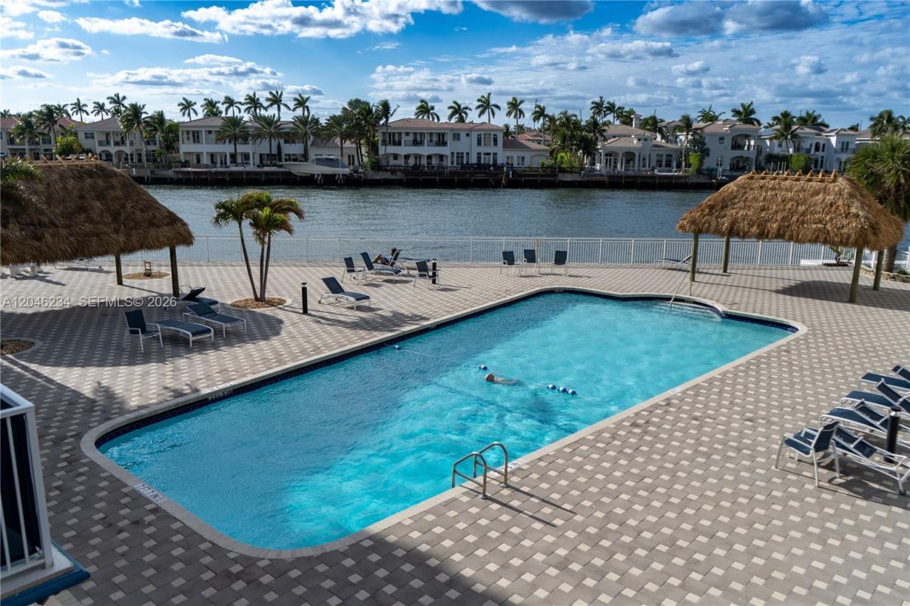 1600 S Ocean Dr, Unit 8I, Hollywood, FL 33019 Photo