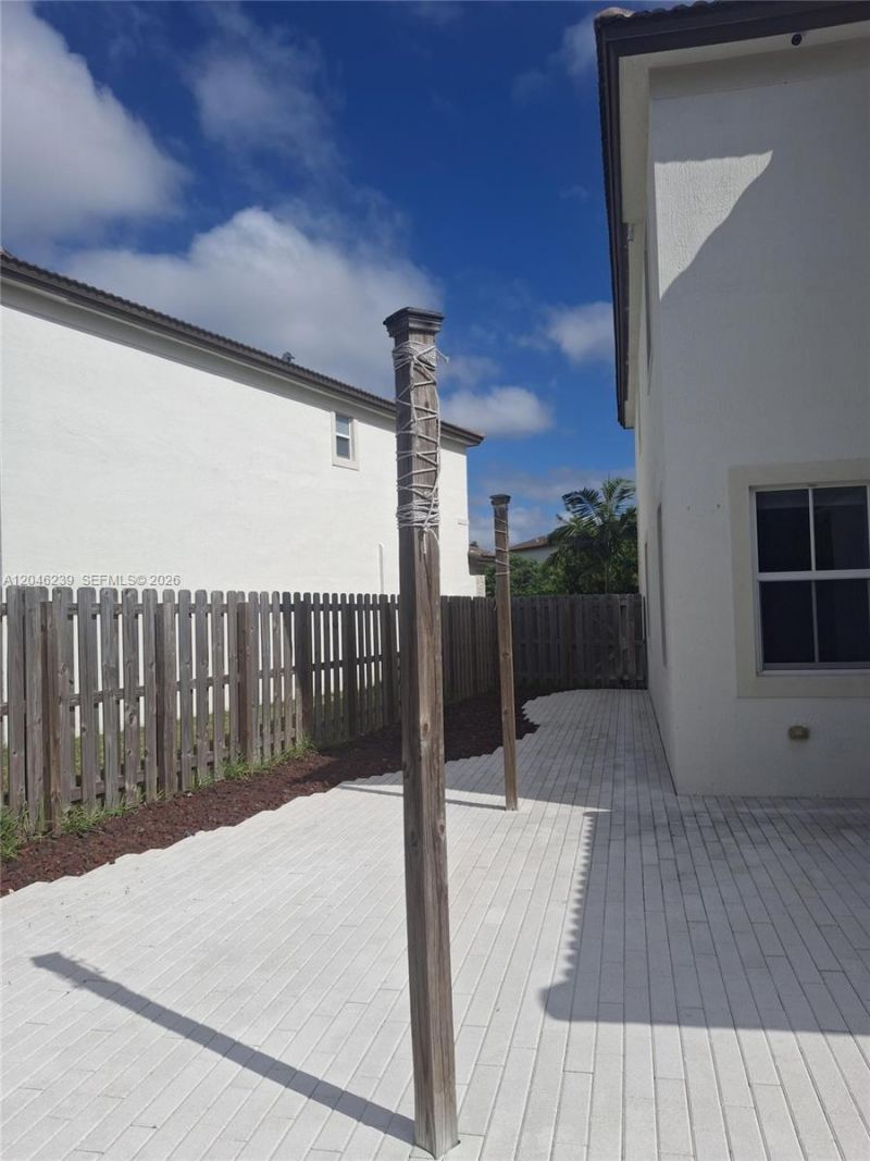 2439 NW 131st Cir, Miami, FL 33167 Photo