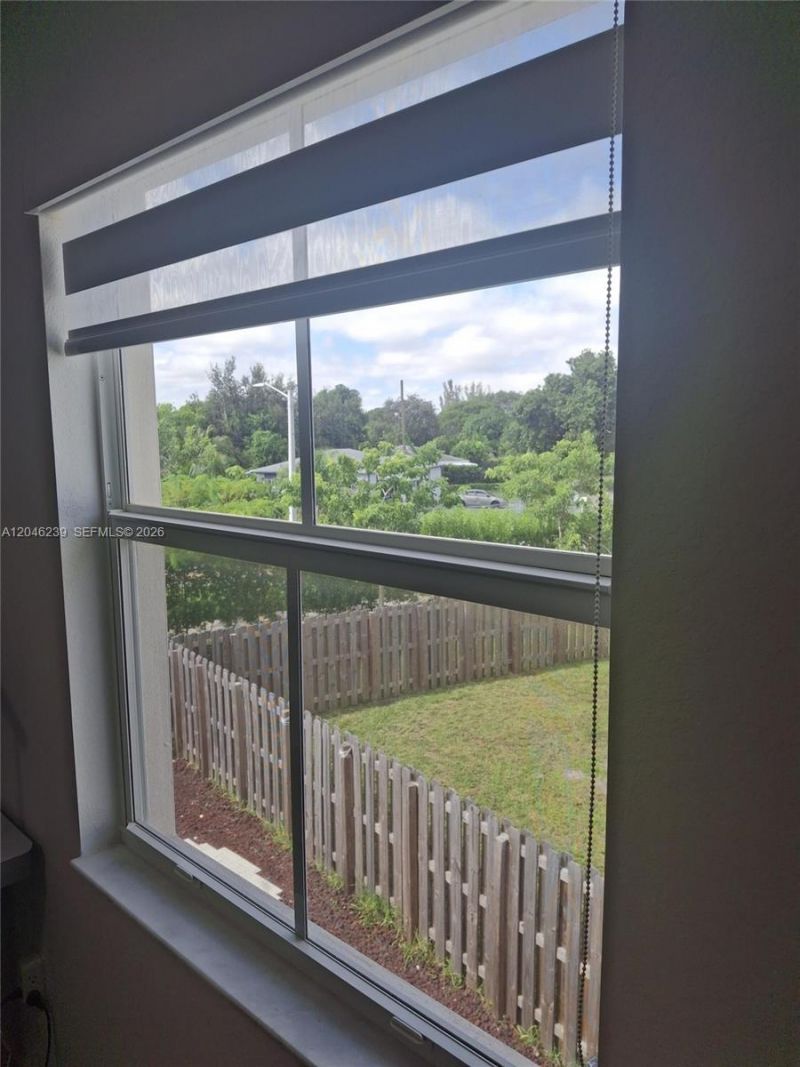 2439 NW 131st Cir, Miami, FL 33167 Photo