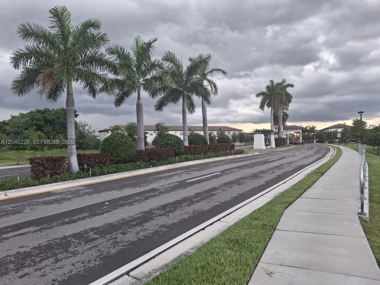 2439 NW 131st Cir, Miami, FL 33167 Photo