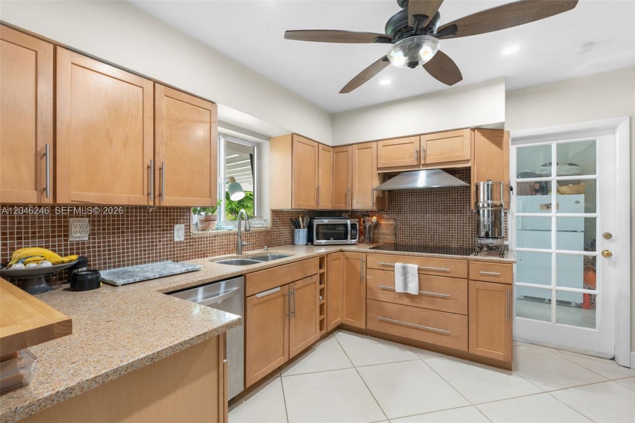 2601 NE 27th Way , Fort Lauderdale, FL 33306 Photo