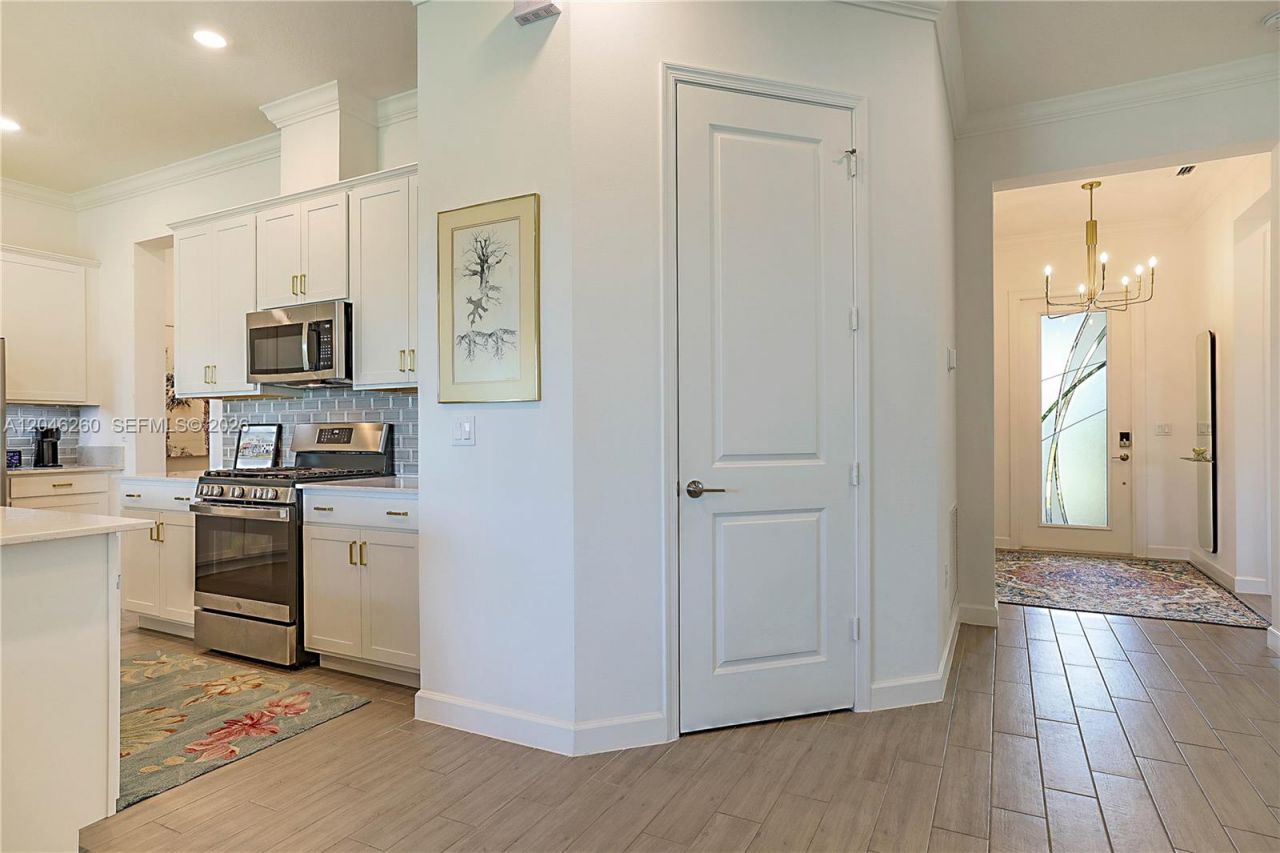 1000 SE Crosswood Way, Port Saint Lucie, FL 34984 Photo