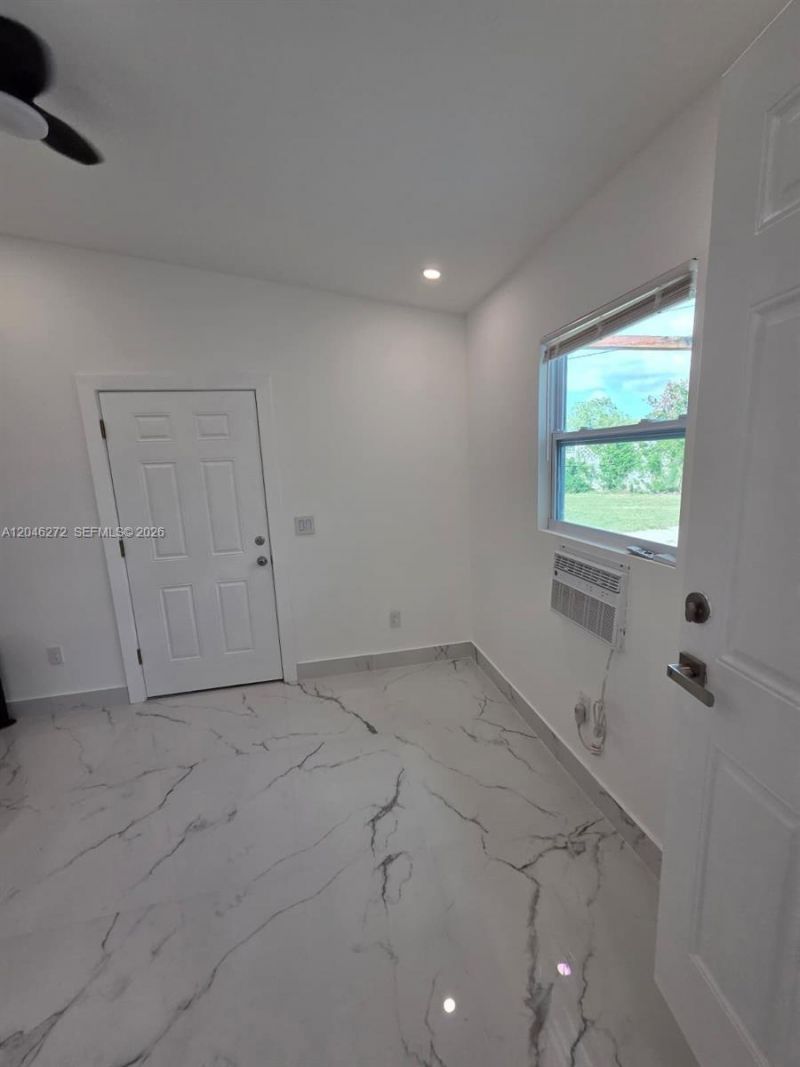 305 SE Airoso Blvd , Port Saint Lucie, FL 34983 Photo