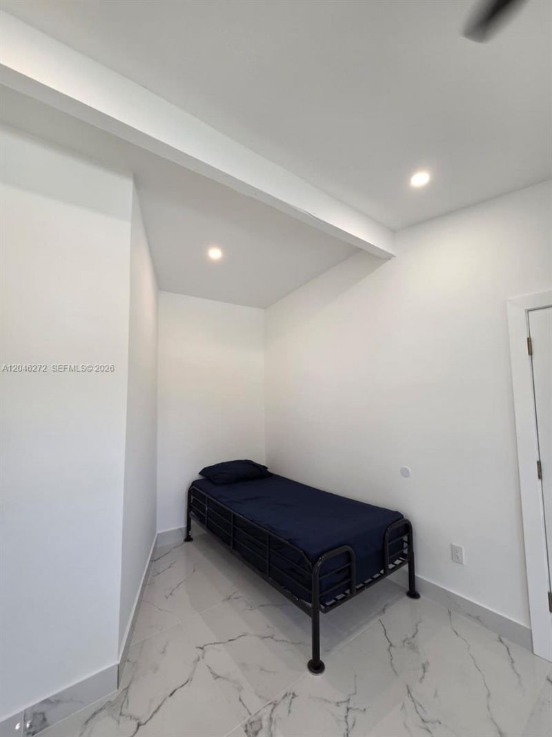 305 SE Airoso Blvd , Port Saint Lucie, FL 34983 Photo