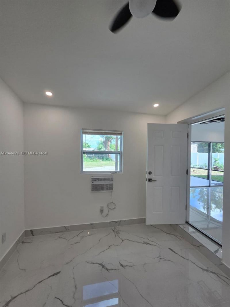 305 SE Airoso Blvd , Port Saint Lucie, FL 34983 Photo