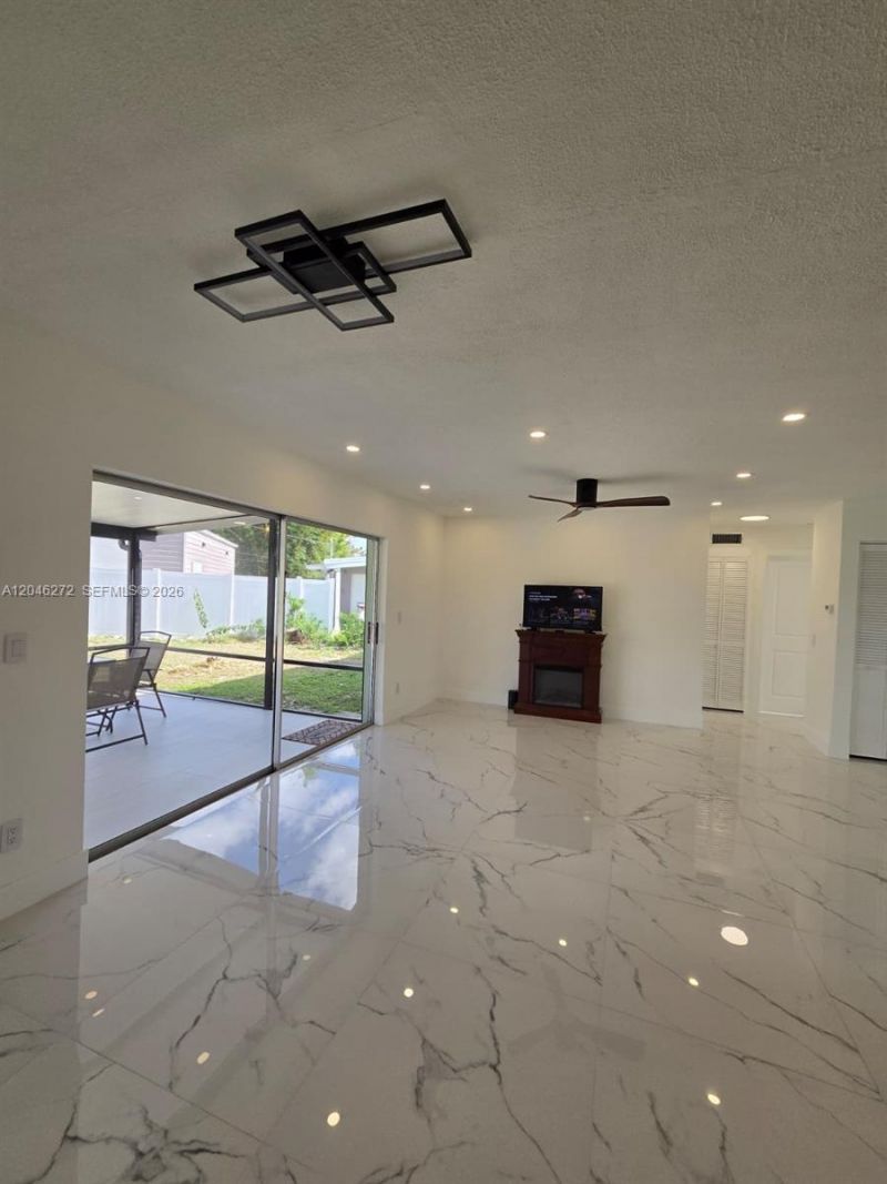 305 SE Airoso Blvd , Port Saint Lucie, FL 34983 Photo