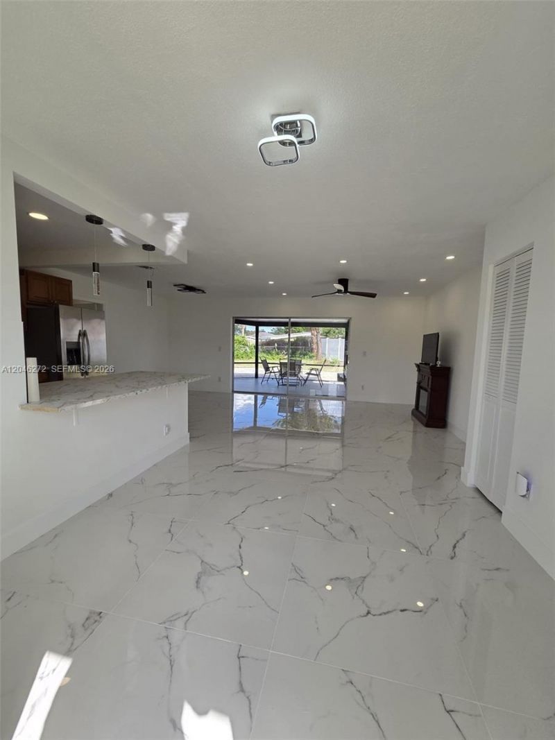 305 SE Airoso Blvd , Port Saint Lucie, FL 34983 Photo