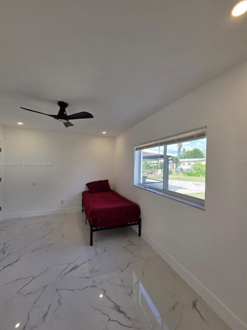 305 SE Airoso Blvd , Port Saint Lucie, FL 34983 Photo