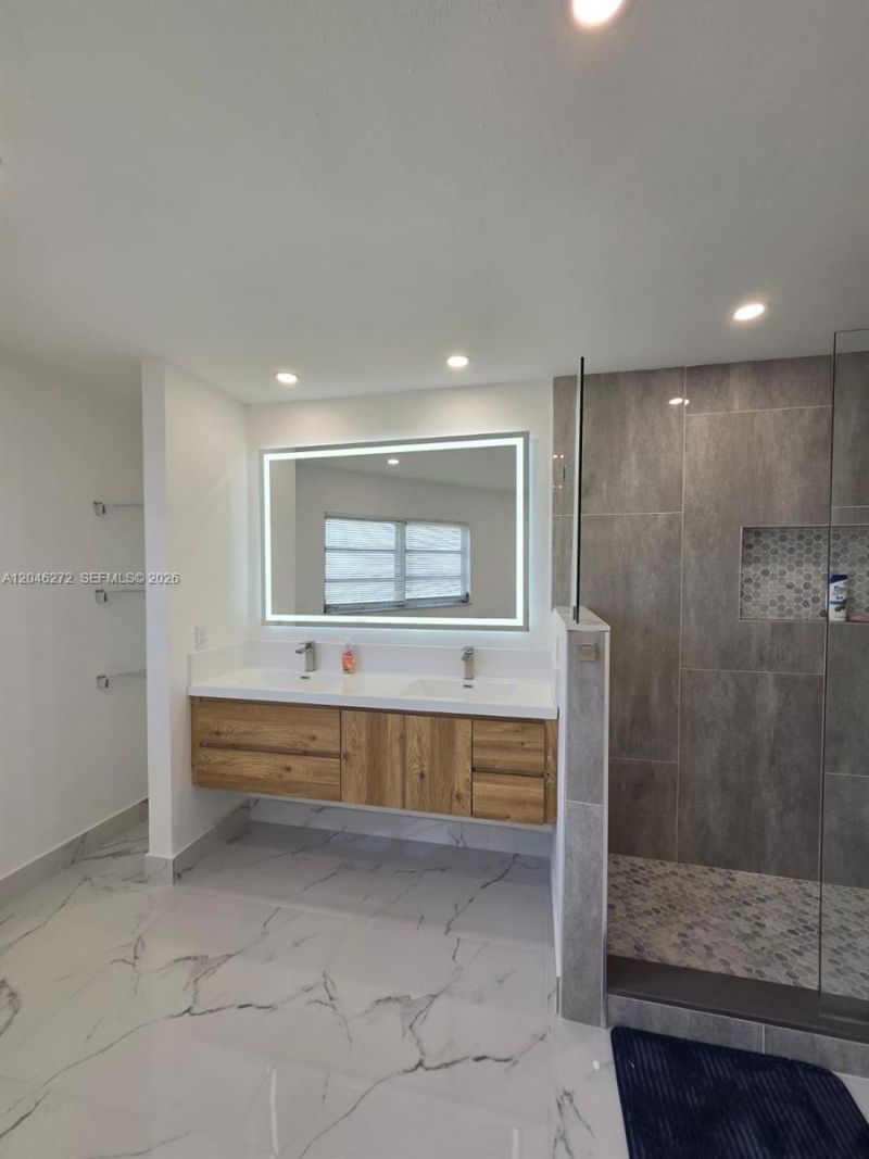 305 SE Airoso Blvd , Port Saint Lucie, FL 34983 Photo