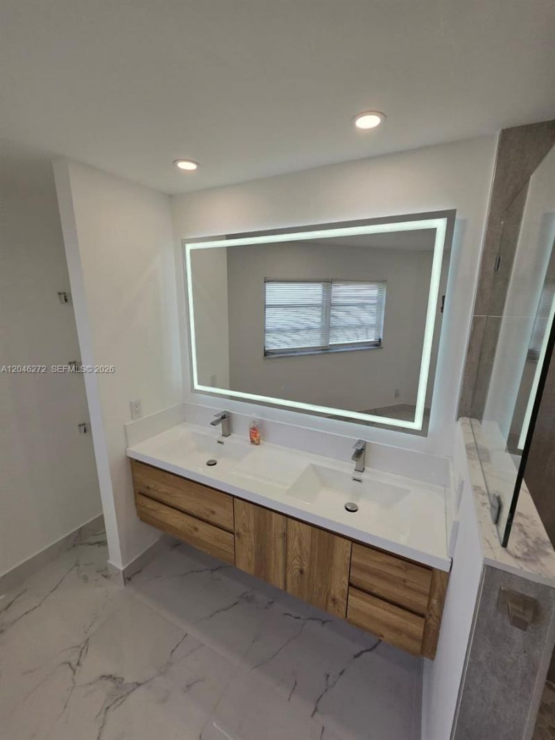 305 SE Airoso Blvd , Port Saint Lucie, FL 34983 Photo