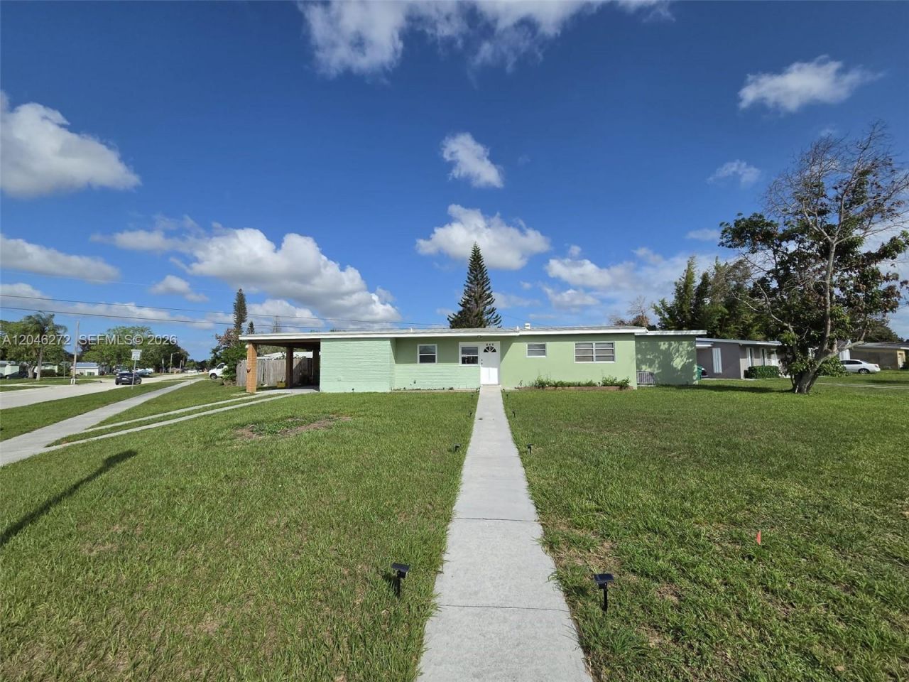 305 SE Airoso Blvd , Port Saint Lucie, FL 34983 Photo