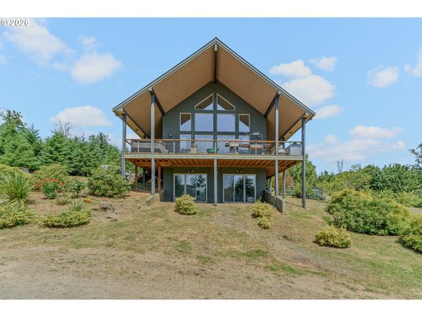 29455 GREGORY RD, Rainier, OR 97048