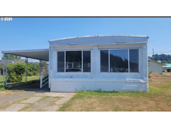 1413 HAWTHORNE AVE, Reedsport, OR 97467