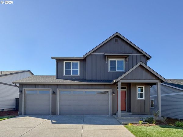 16633 SE Multnomah Falls DR, Happy Valley, OR 97086