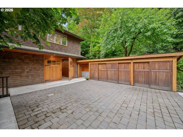 9505 NW GERMANTOWN RD, Portland, OR 97231