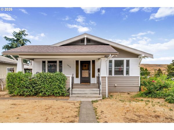 1015 E 10TH ST, The Dalles, OR 97058