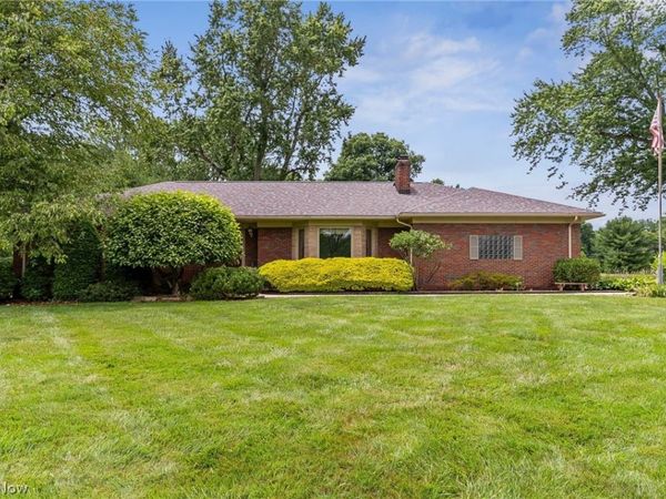 4122 Devon Drive SE, Warren, OH 44484