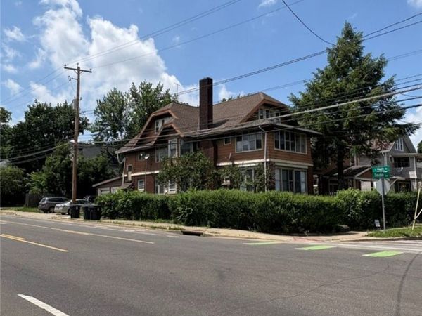 260 Oakdale Avenue, Akron, OH 44302
