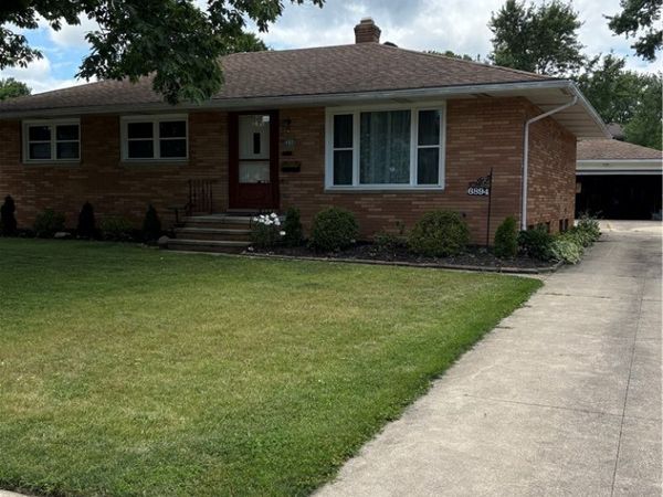 6894 Lalemant Drive , Parma, OH 44129
