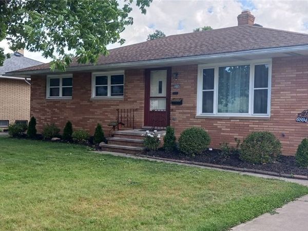 6894 Lalemant Drive, Parma, OH 44129