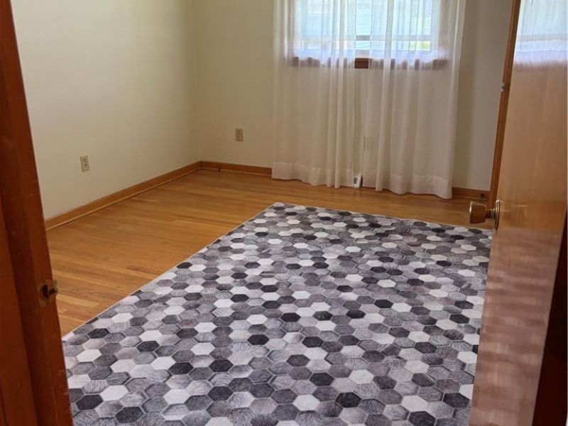 6894 Lalemant Drive, Parma, OH 44129 Photo 5
