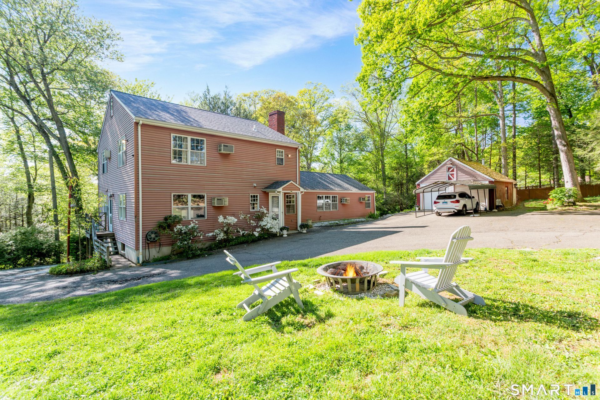 829 Scofieldtown, Stamford, CT 06903 Main Photo