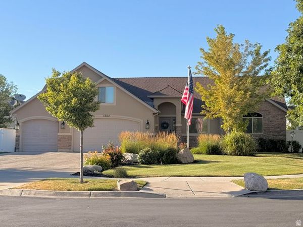 1864 W 2185 S, Woods Cross, UT 84087