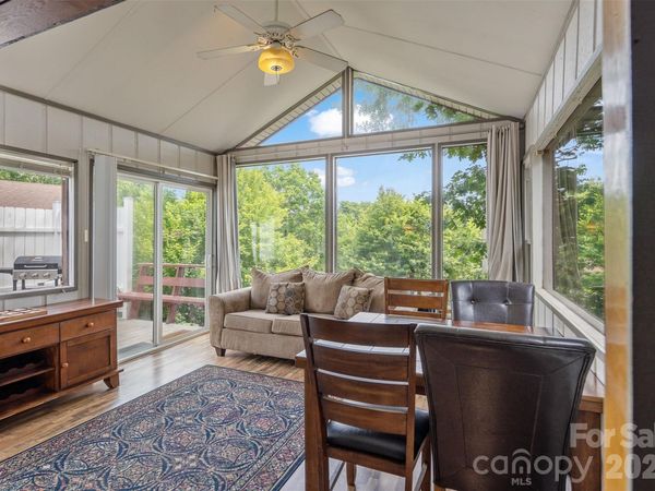 335 Snowshoe Loop , Newland, NC 28657
