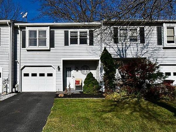 3 Clubhouse Drive, Saratoga Springs, NY 12866
