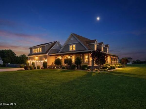 103 E Point Estates Court , Knotts Island, NC 27950