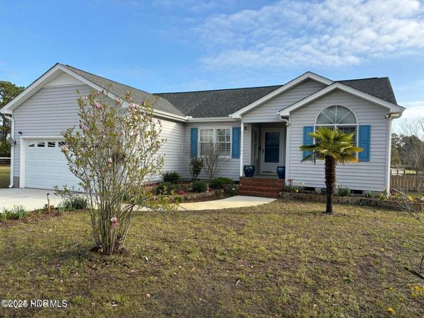 250 Quarter Horse Lane , Hampstead, NC 28443