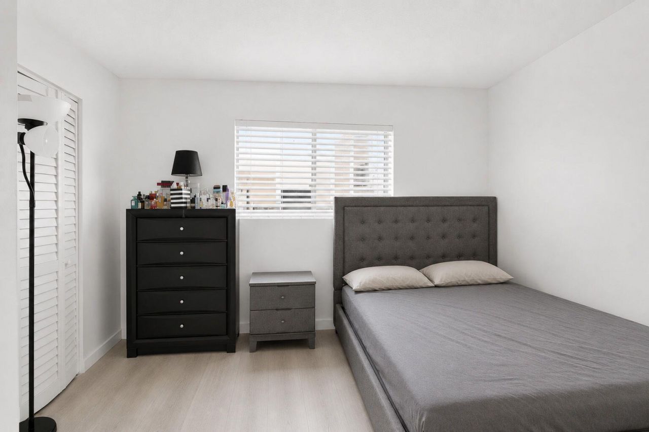 300 Palm Circle W, Unit 106, Pembroke Pines, FL 33025 Photo