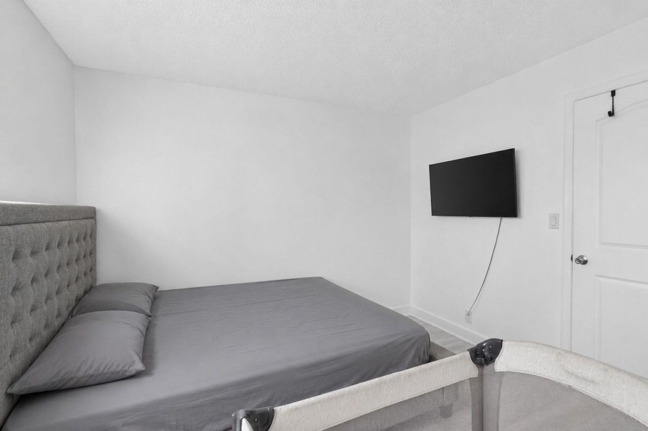 300 Palm Circle W, Unit 106, Pembroke Pines, FL 33025 Photo