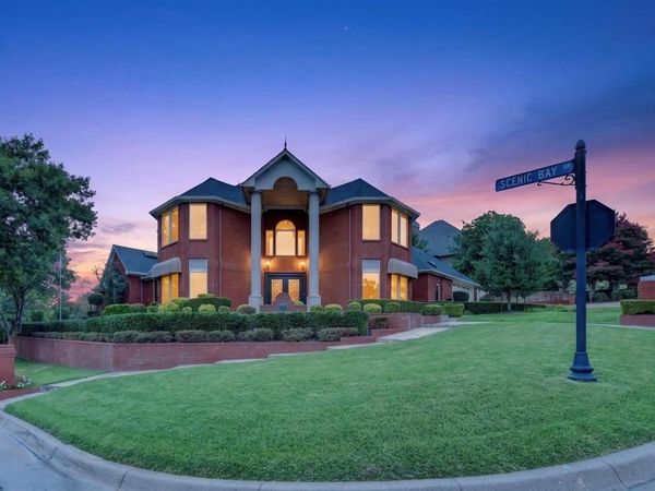 5811 Scenic Bay Court , Arlington, TX 76013