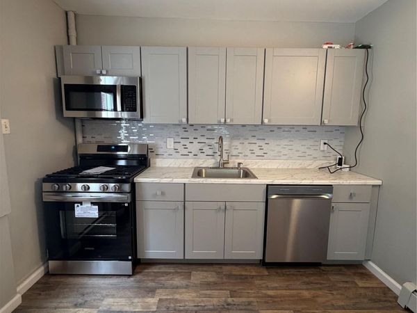 36 Cooper Street , Babylon, NY 11702