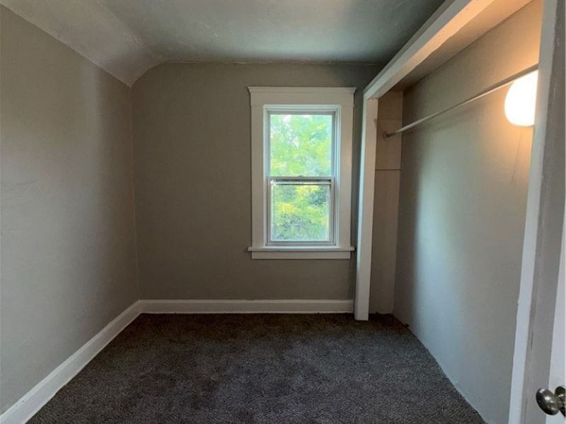 13302 Durkee Avenue, Cleveland, OH 44105 Photo 11
