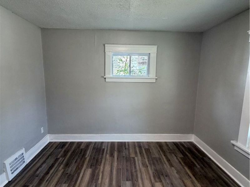 13302 Durkee Avenue, Cleveland, OH 44105 Photo 3