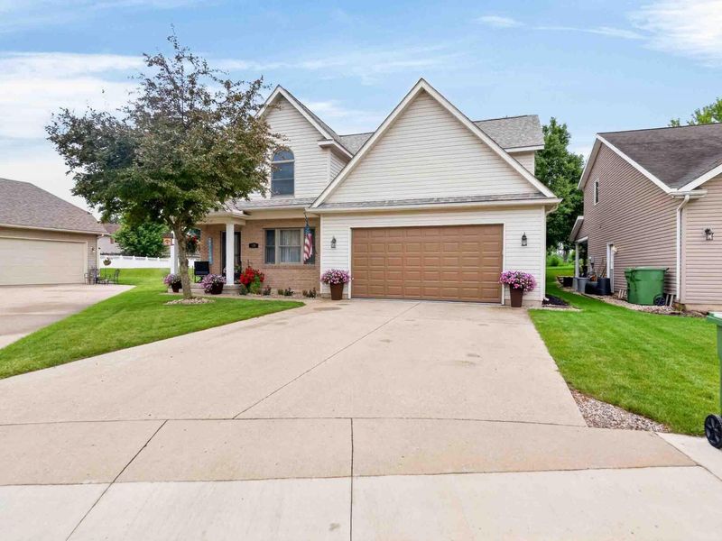 120 Village Green Drive, Sidney, OH 45365 Photo 4