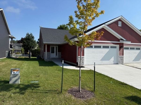 819 Prairie View Drive , West Branch, IA 52358