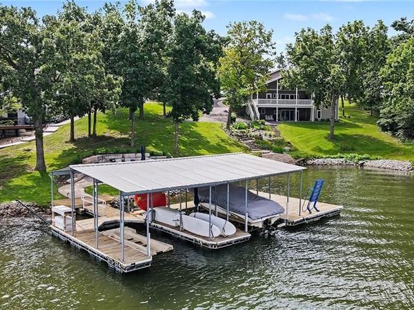 1066 Lake Viking Terrace, Altamont, MO 64620