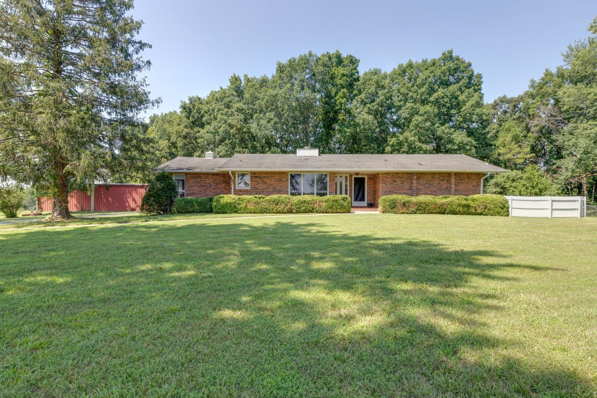 1075 Batson Mill Rd , Charlotte, TN 37036 Main Photo