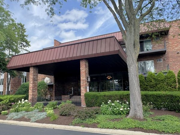 1121 W Ogden Avenue , Unit 157, Naperville, IL 60563