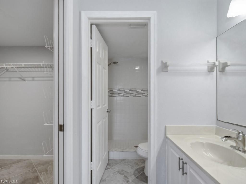 5784 Deauville Cir, Unit B204, Naples, FL 34112 Photo