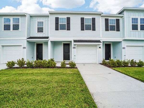6868 HOLCOMBE DOWN DRIVE , ZEPHYRHILLS, FL 33541