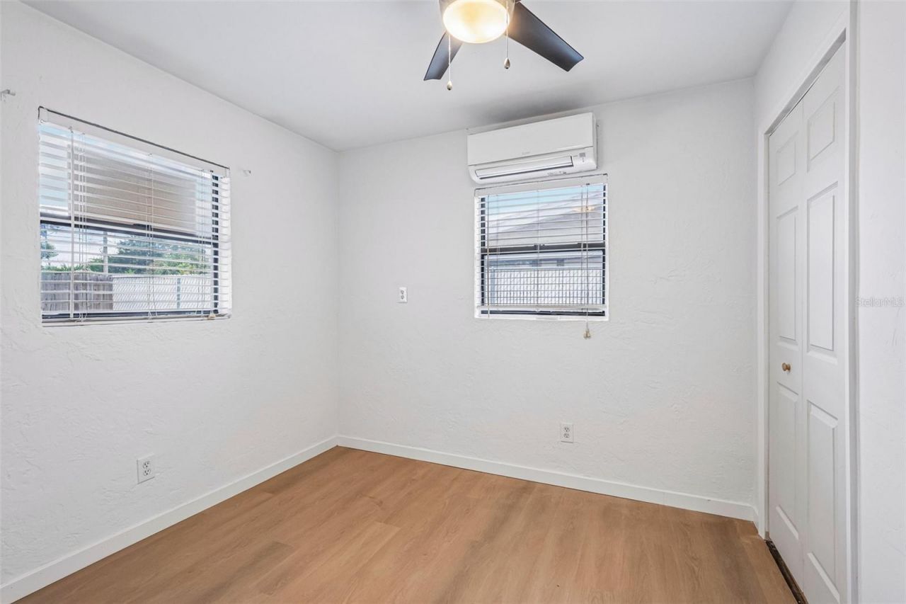 1120 56th Avenue N, Saint Petersburg, FL 33703 Photo