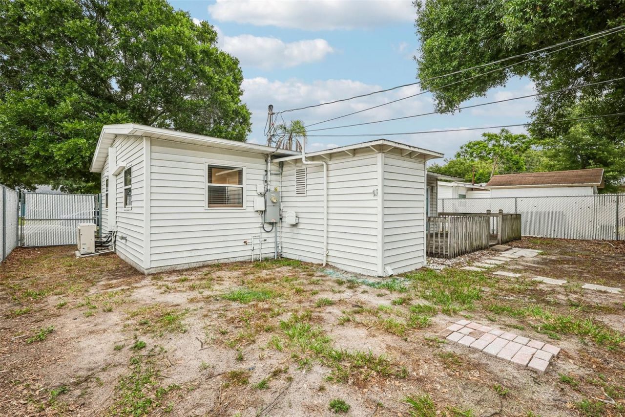 1120 56th Avenue N, Saint Petersburg, FL 33703 Photo
